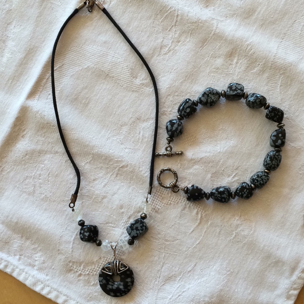 Handmade Snowflake Obsidian necklace & bracelet